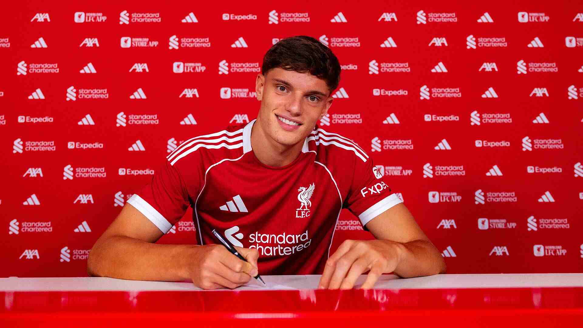 Liverpool starlet Giovanni faces long ACL recovery as expert predicts 2026 return